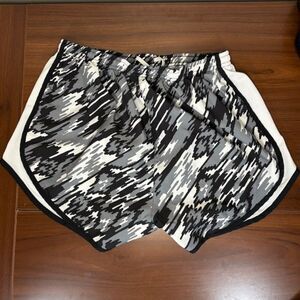 Nike Dri-Fit White Black Gray Short in Medium